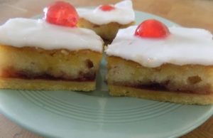 Bakewell Tray Bake