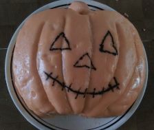 Pumpkin Shaped Cake